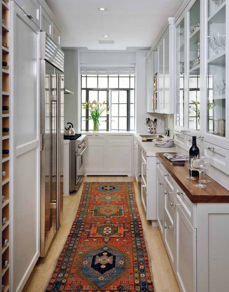 Kitchen cabinet doors with glass shop fronts